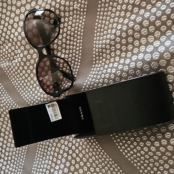 Authentic Prada sunglasses - Picture 4 of 4